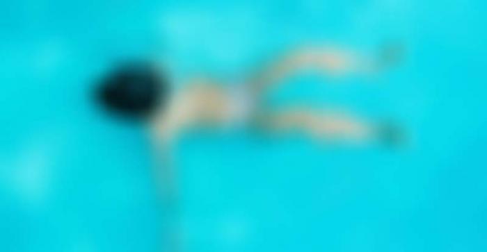 Resultado de imagem para Menino se afoga em piscina
