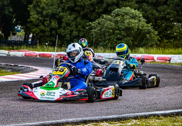 Amazonense de Kart define vencedores da 3ª etapa, prova marcada por chuva no final.