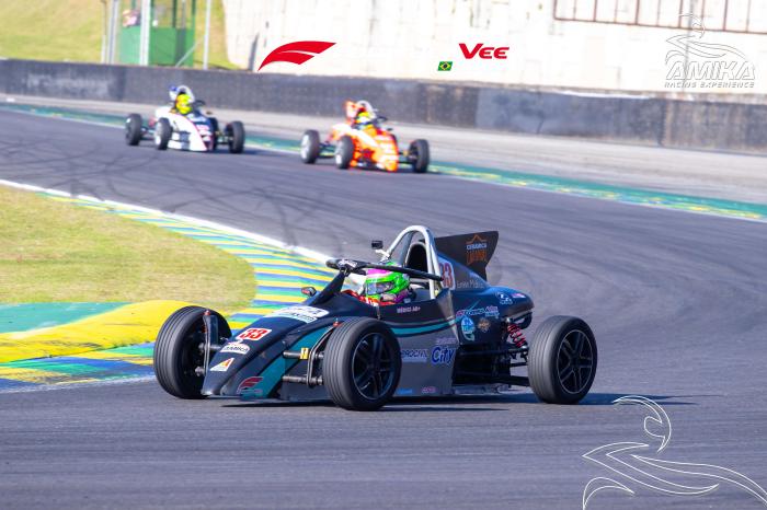 Fórmula Vee tem grid cheio e muita disputa na 5ª Etapa em Interlagos