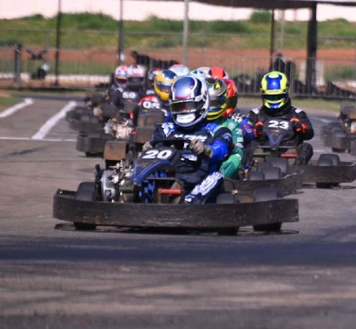 Eduardo Lopes é Campeão Goiano de Kart na categoria 110kg após disputa eletrizante com Bruno Soudré