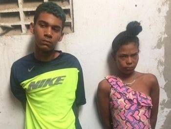 Presa mulher que torturou e lambeu sangue da amante do namorado