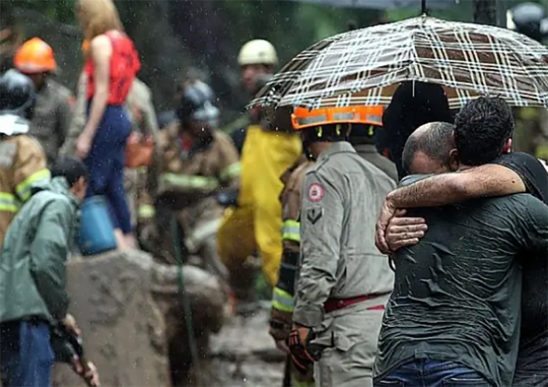 Temporal no Rio deixa 7 mortos e cidade entra em estágio de crise