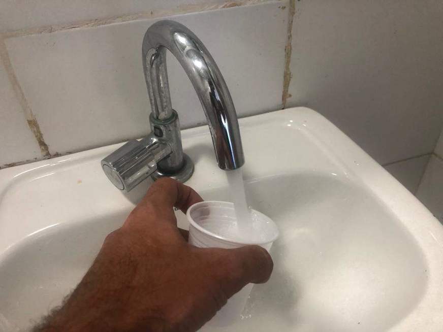 Grupo de estudantes passa mal após consumir água em Parintins