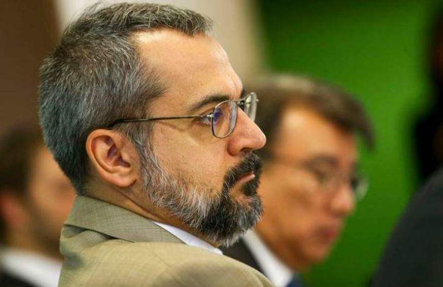 MEC pretende implantar no país 108 escolas cívico-militares até 2023