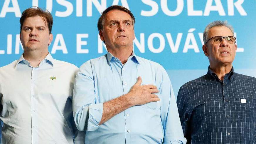 'Economia está dando sinais de recuperação', diz Bolsonaro a empresários