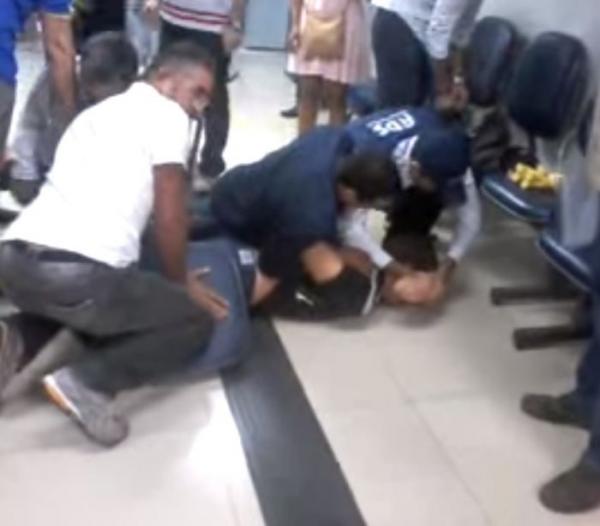 Jovem surta por Pokémon’ em agência bancária