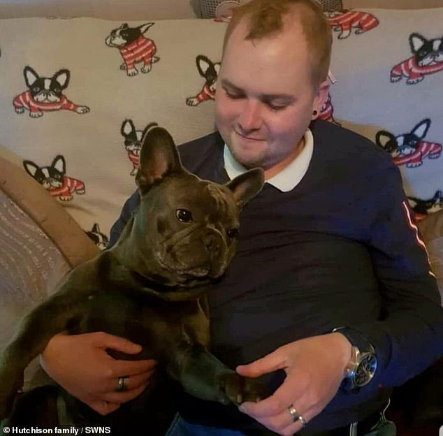 Cachorro morre 15 minutos após dono que tinha câncer falecer