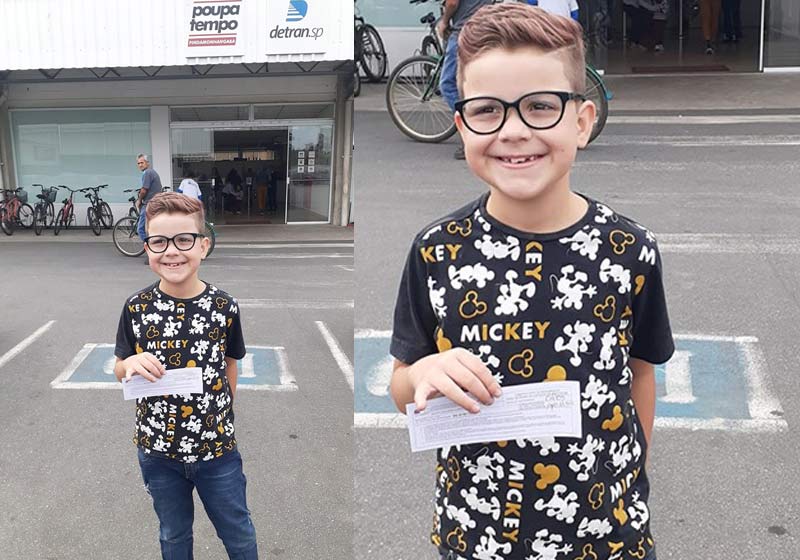 Menino trans de 8 anos muda nome na identidade: ‘posso ser quem sou’