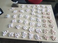 Mãe e filho são presos por tráfico de drogas em Manaus