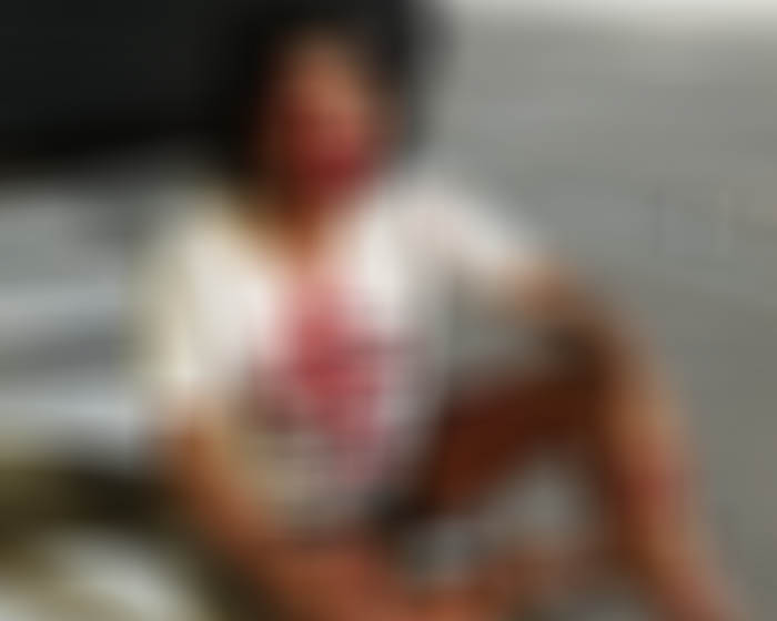 IMAGENS FORTES: Mulher apanha e é expulsa de ônibus após tentar furtar celular de passageira em Manaus