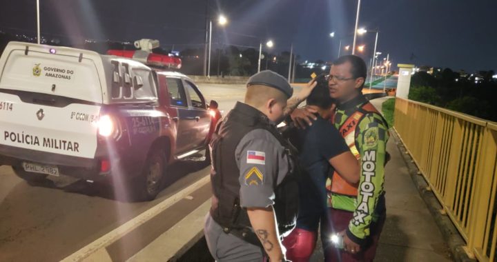 Polícia Militar salva mulher que tentou se jogar da Ponte sobre o Rio Negro