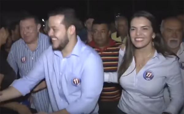 Comício de Adailzinho reúne mais de 15 mil pessoas em Coari