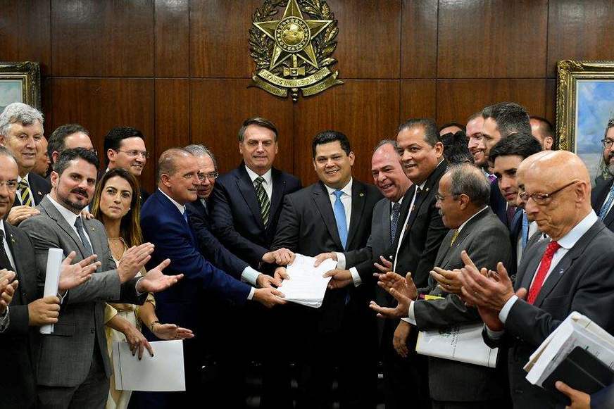 Pacote do Governo Federal prevê R$ 400 bilhões para estados e cidades