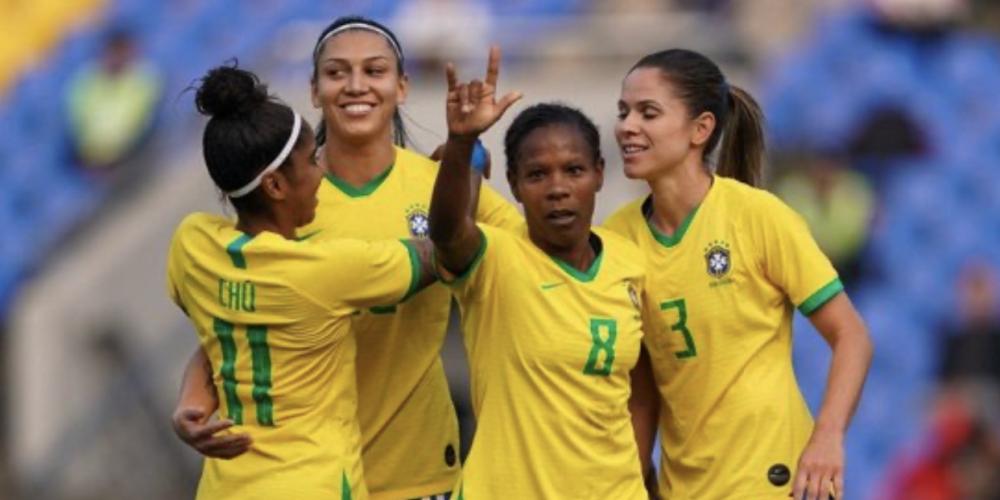 Brasil goleia Canadá e vai à final de torneio feminino na China