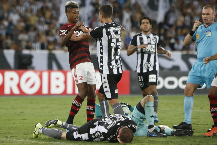 Botafogo x Flamengo: 70 rubro-negros foram detidos por invasões