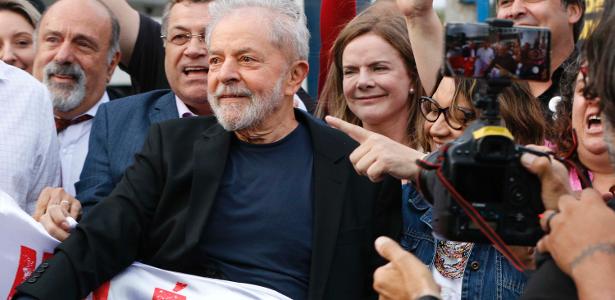 Lula diz, em post, que é mais popular que Bolsonaro