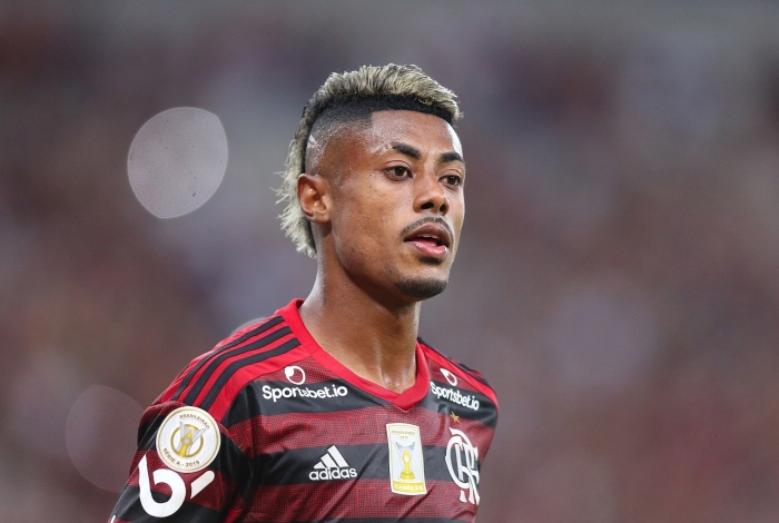 Equipe chinesa que tem Oscar e Hulk estaria interessada em tirar Bruno Henrique do Flamengo
