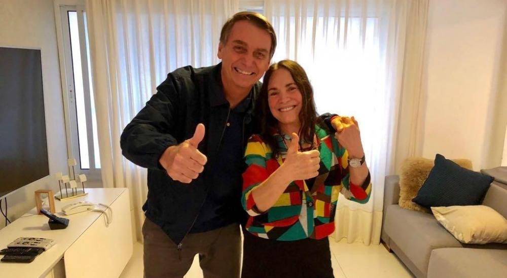 Bolsonaro deve encontrar Regina Duarte nesta segunda-feira