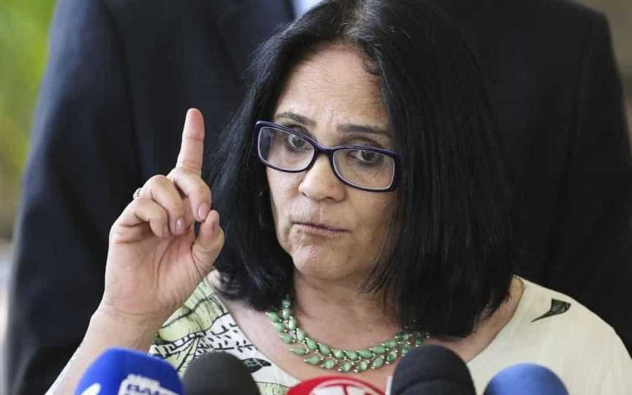 Ministra Damares pretende apresentar Plano Nacional de Prevenção de Sexo Precoce