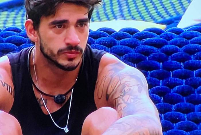 Guilherme chora no 'BBB' e diz: 'Eu estou mal'