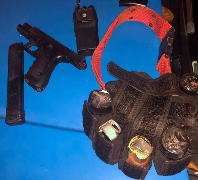 Bebê de um ano é vítima de bala perdida no colo da mãe