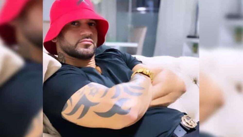 Internautas debocham de nude vazada do ex-BBB Hadson
