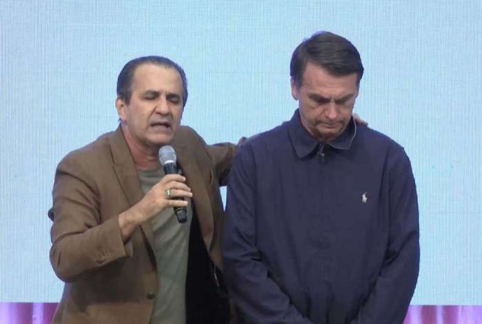Bolsonaro inclui atividades religiosas e lotéricas em lista de serviços essenciais