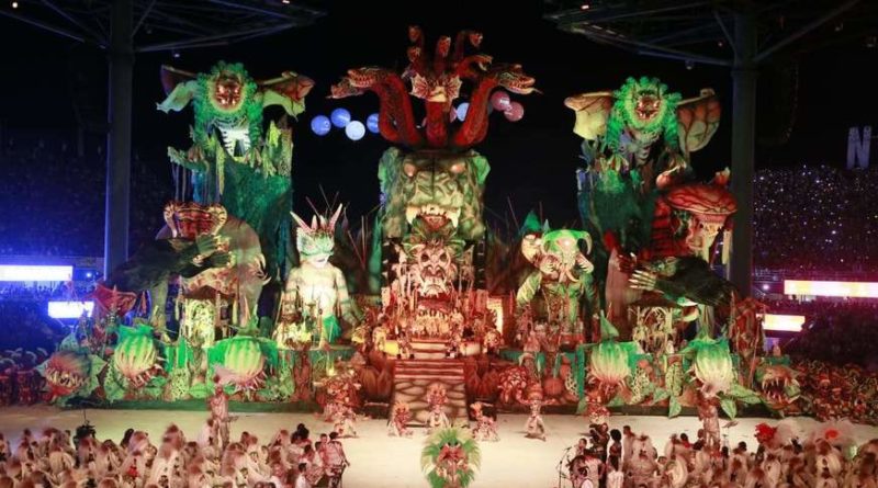 Caprichoso e Garantido acertam ponteiros e transferem festival para outubro