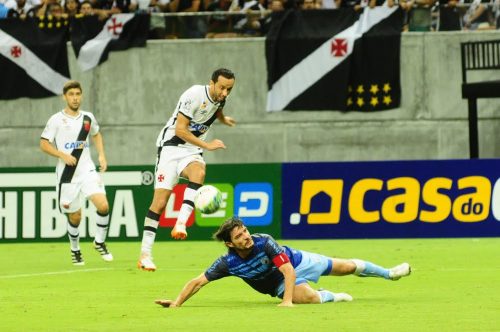 Vasco vence na Arena da Amazônia, após gol contra de Londrina