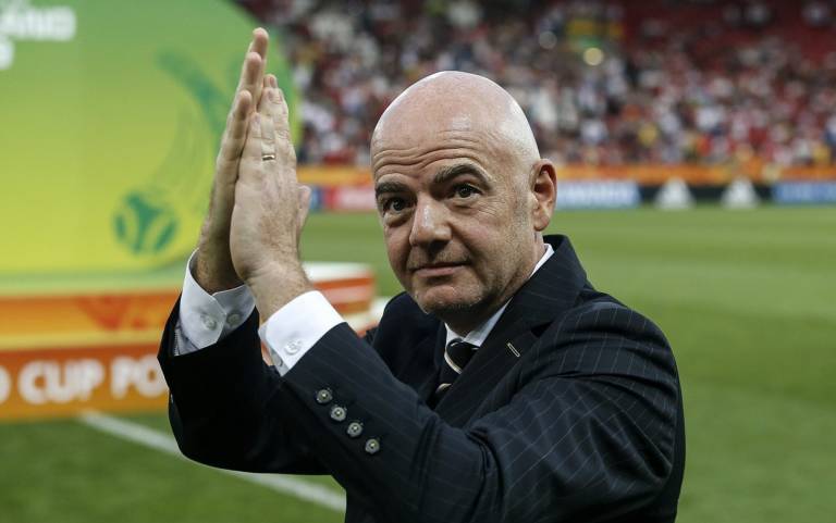 Fifa anuncia que organizará partida para arrecadar fundos ao combate à Covid-19