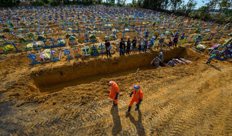 Foram registradas 55 mortes nos cemitérios de Manaus