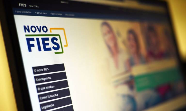 Resolução suspende pagamento de parcelas do Fies por causa da pandemia