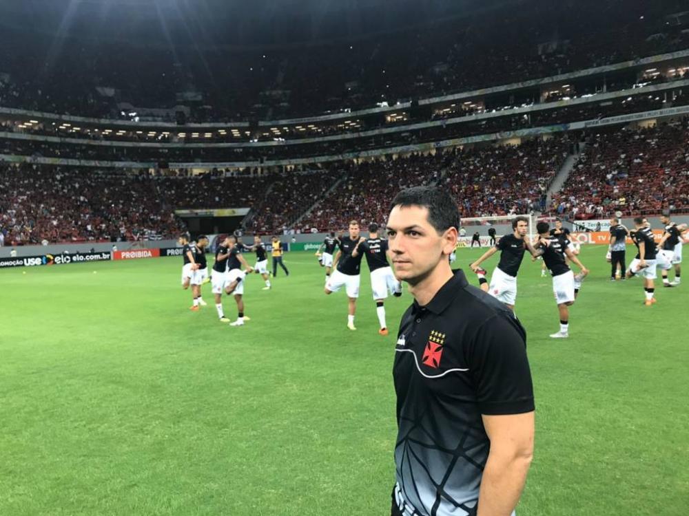Após testes, médico do Vasco revela 16 casos positivos de Covid-19 no elenco