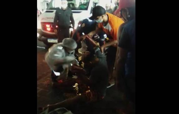 Ambulante é golpeado com terçadadas por concorrente no T3