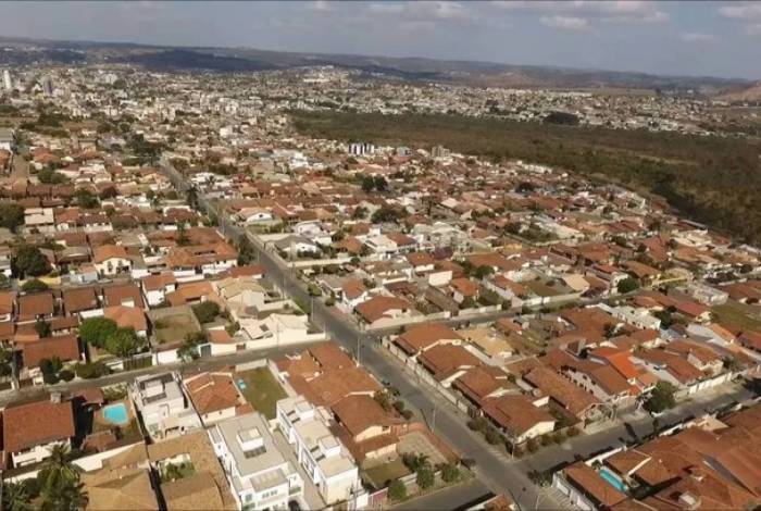 Mãe comete suicídio depois de matar a filha deficiente de quatro anos