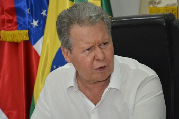 Arthur avalia perda da economia amazonense com saída da Petrobras
