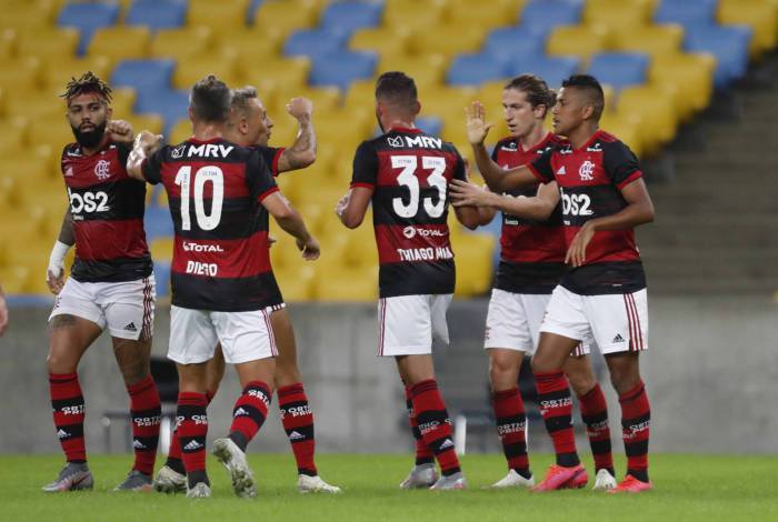 Flamengo pode ser campeão do Carioca antes da volta do público aos estádios