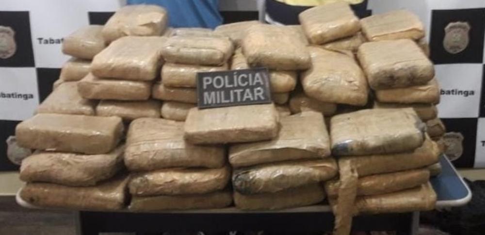 PM prende dois homens e 110 quilos de drogas no interior do AM