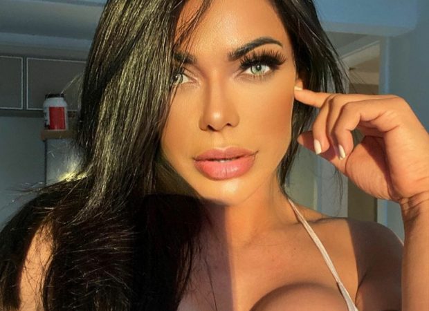 Miss Bumbum diz que fatura R$ 1 milhão por mês vendendo nudes