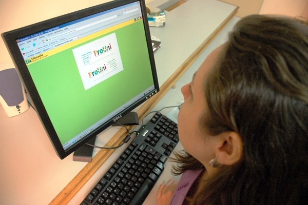 Prouni abre inscrições nesta terça-feira; saiba como se inscrever