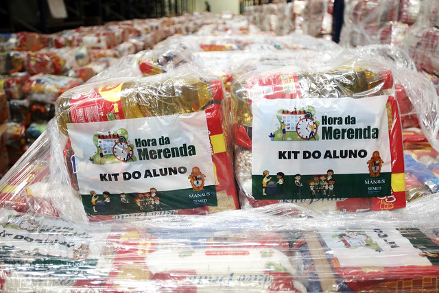 ‘Hora da Merenda’ inicia entrega de kits para alunos de creches e Cmeis