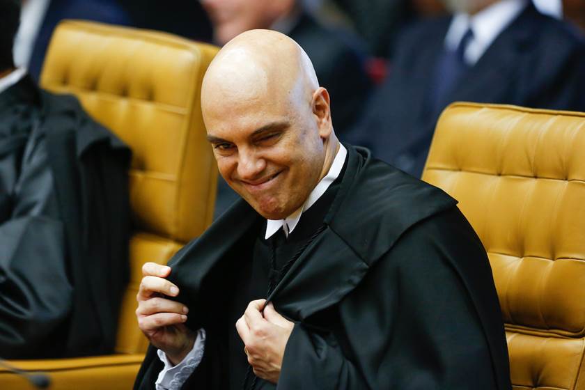 Moraes libera dados do Facebook sobre contas ligadas ao “gabinete do ódio”
