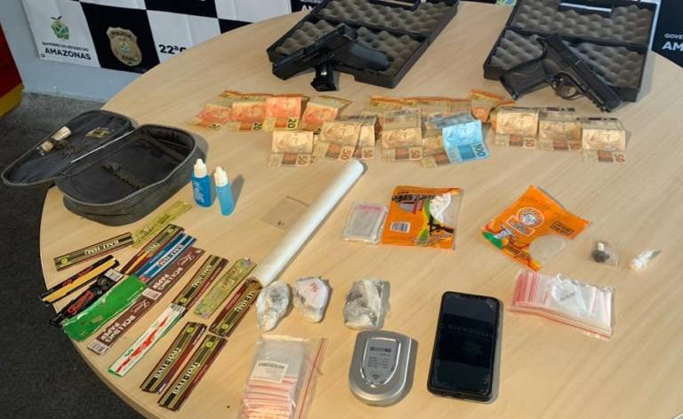 Motorista de aplicativo é preso por fazer delivery de drogas