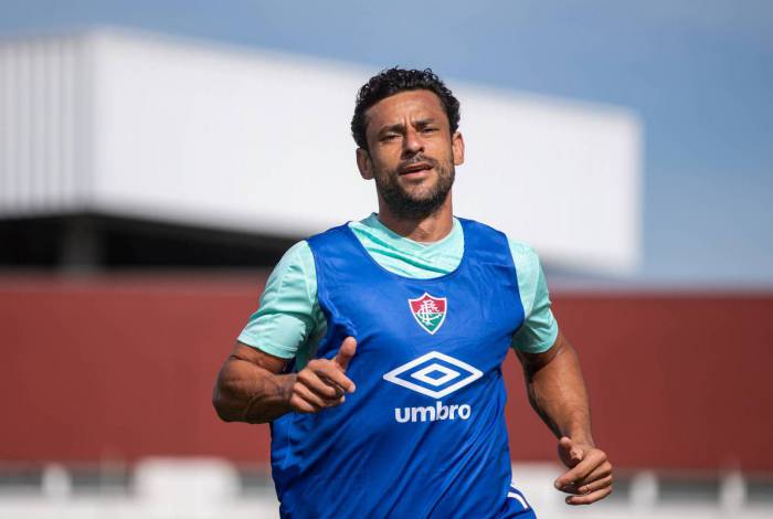 Cruzeiro entra na Justiça e pede retorno do atacante Fred ao clube