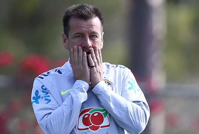 Dunga elogia Jorge Jesus mas vê exagero em muitos técnicos estrangeiros: 'Não deviam estar aqui'
