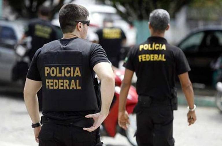 Bolsonaro confirma concurso para Polícia Federal com 2.000 vagas