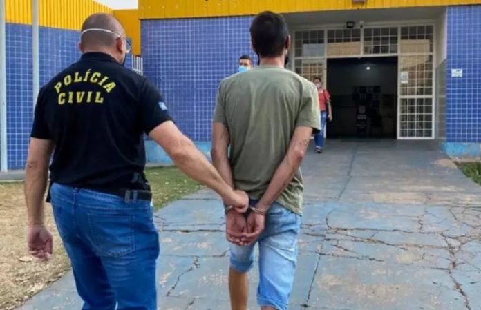 Homem é preso suspeito de agredir, extorquir e estuprar ex-namorada