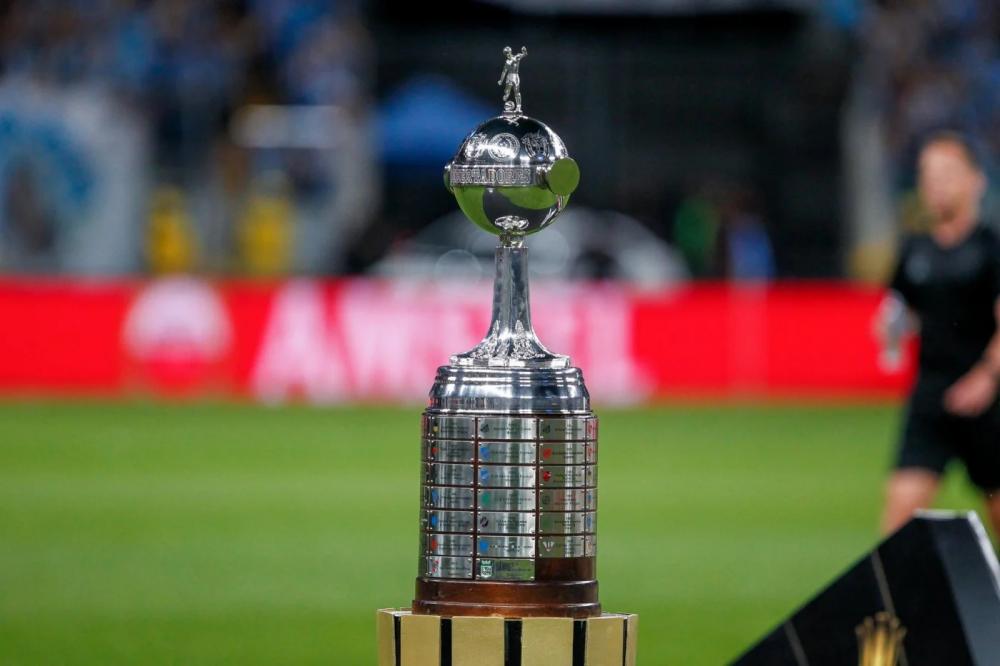 Libertadores retorna nesta terça com Athletico-PR e Santos em campo