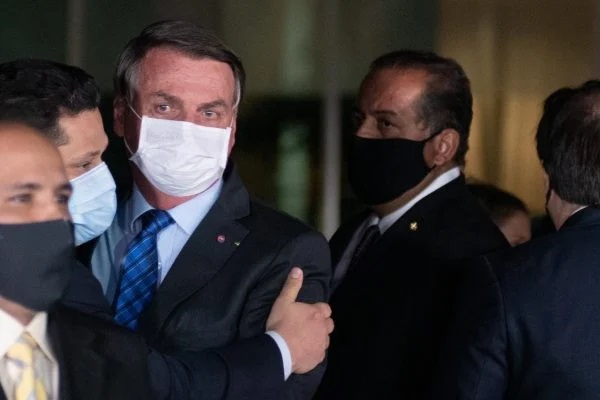 Bolsonaro critica Argentina e reafirma que não vai interferir em preços
