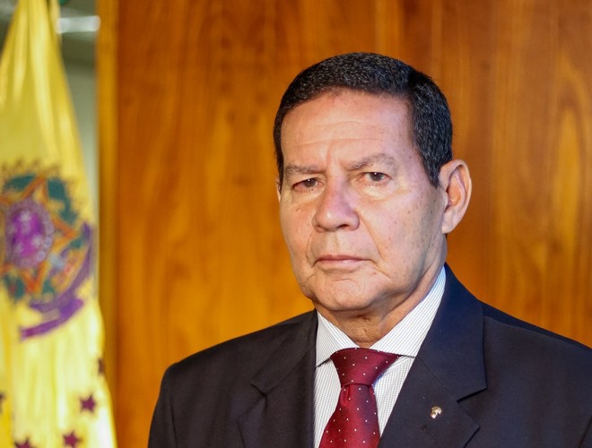 Há visão distorcida sobre desmatamento ilegal e queimadas na Amazônia, diz Mourão